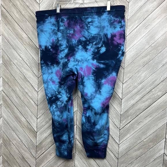 Torrid Tie Dye Everyday Fleece Crop Active Jogger Size 1X - Picture 5 of 8